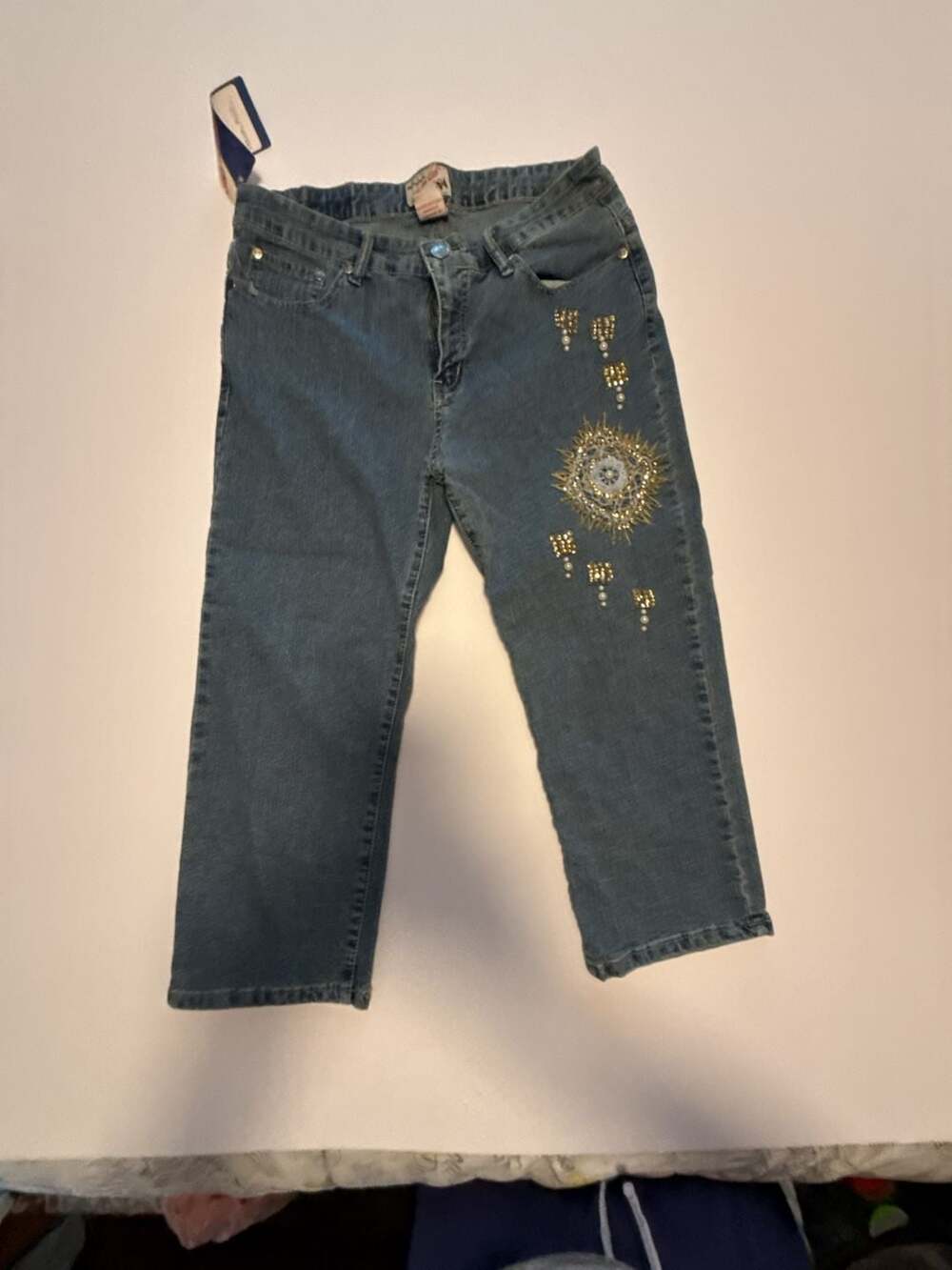 Jeans D. Embellished Cropped Jeans Size 11